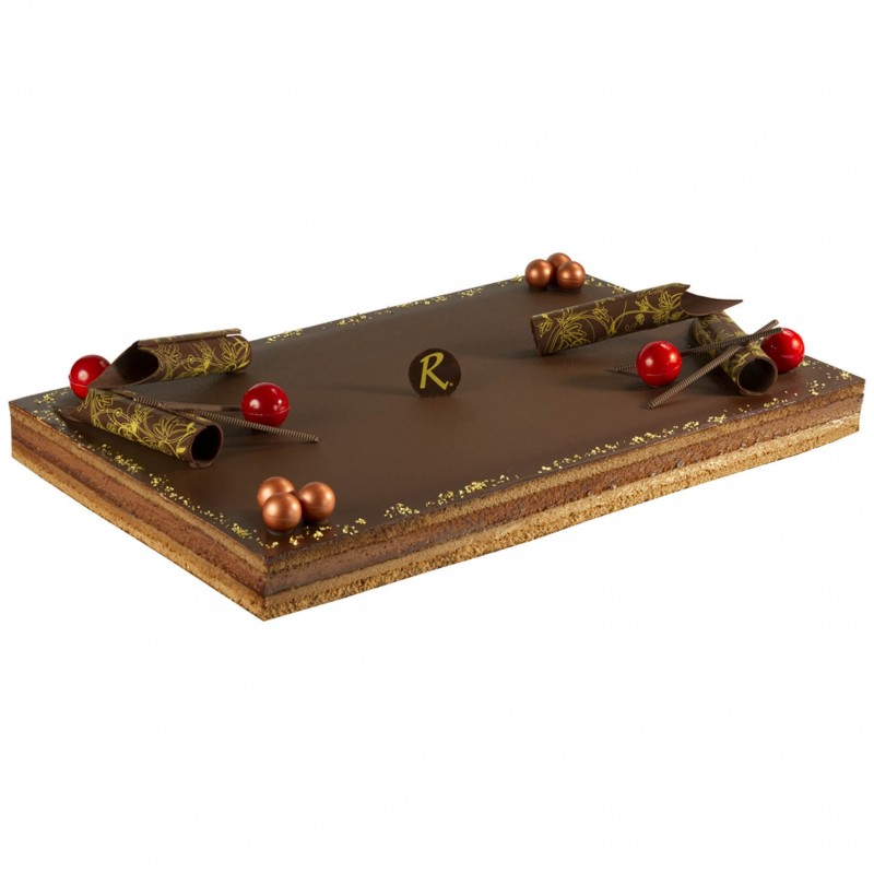 Jet Set - Entremets chocolat de 24 à 64 parts - Pâtisserie La Romainville Jet Set - Entremets chocolat de 24 à 64 parts - Pâtisserie La Romainville