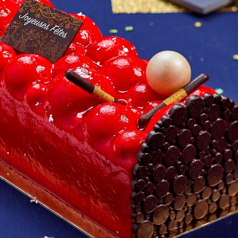 Bûche Exquise Fraise Chocolat détails décor Bûche Exquise Fraise Chocolat détails décor