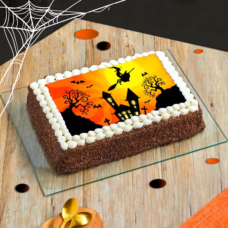 Gâteau Cimetière Halloween - layer cake au chocolat des Pâtisseries La Romainville - disponible en livraison à domicile
