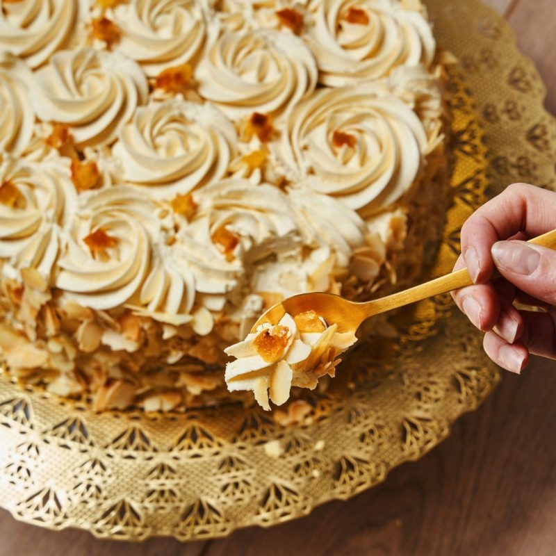 Moka Fleurs d'Orange - Layercake crème vanille et oranges confites - Pâtisserie La Romainville Moka Fleurs d'Orange - Layercake crème vanille et oranges confites - Pâtisserie La Romainville