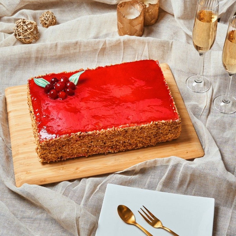 Moka Framboise - Layercake à la crème framboise et framboises - Pâtisserie La Romainville Moka Framboise - Layercake à la crème framboise et framboises - Pâtisserie La Romainville