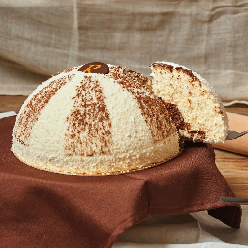 Gâteau Tartuffio - Mousse Noix de coco et chocolat en livraison à domicile - Pâtisserie La Romainville Gâteau Tartuffio - Mousse Noix de coco et chocolat en livraison à domicile - Pâtisserie La Romainville