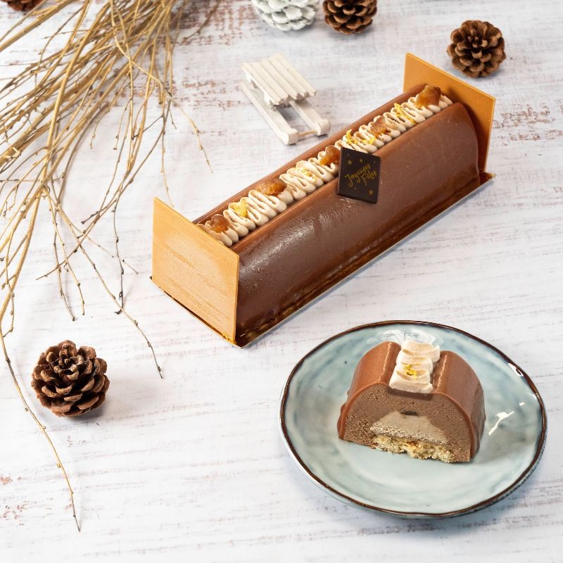 Sublime Marron - bûche marron - collection des Fête Pâtisseries La Romainville Sublime Marron - bûche marron - collection des Fête Pâtisseries La Romainville