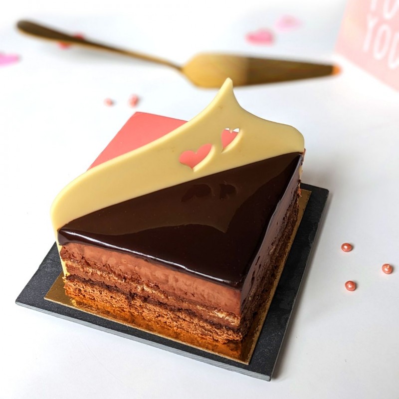 Gâteau Saint-Valentin - entremets chocolat et fraise rose - Pâtisserie La Romainville