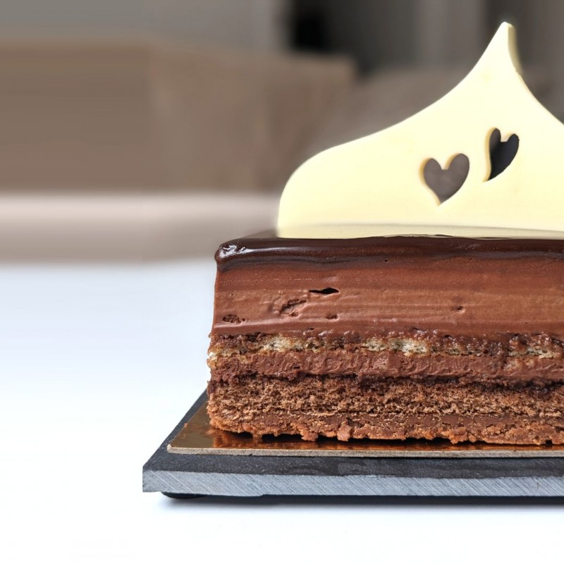 Gâteau Saint-Valentin - entremets chocolat et fraise rose - Pâtisserie La Romainville